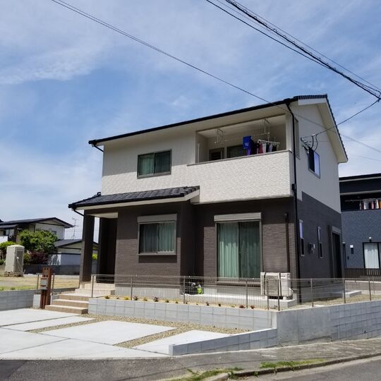 木造新築住宅　２階建て